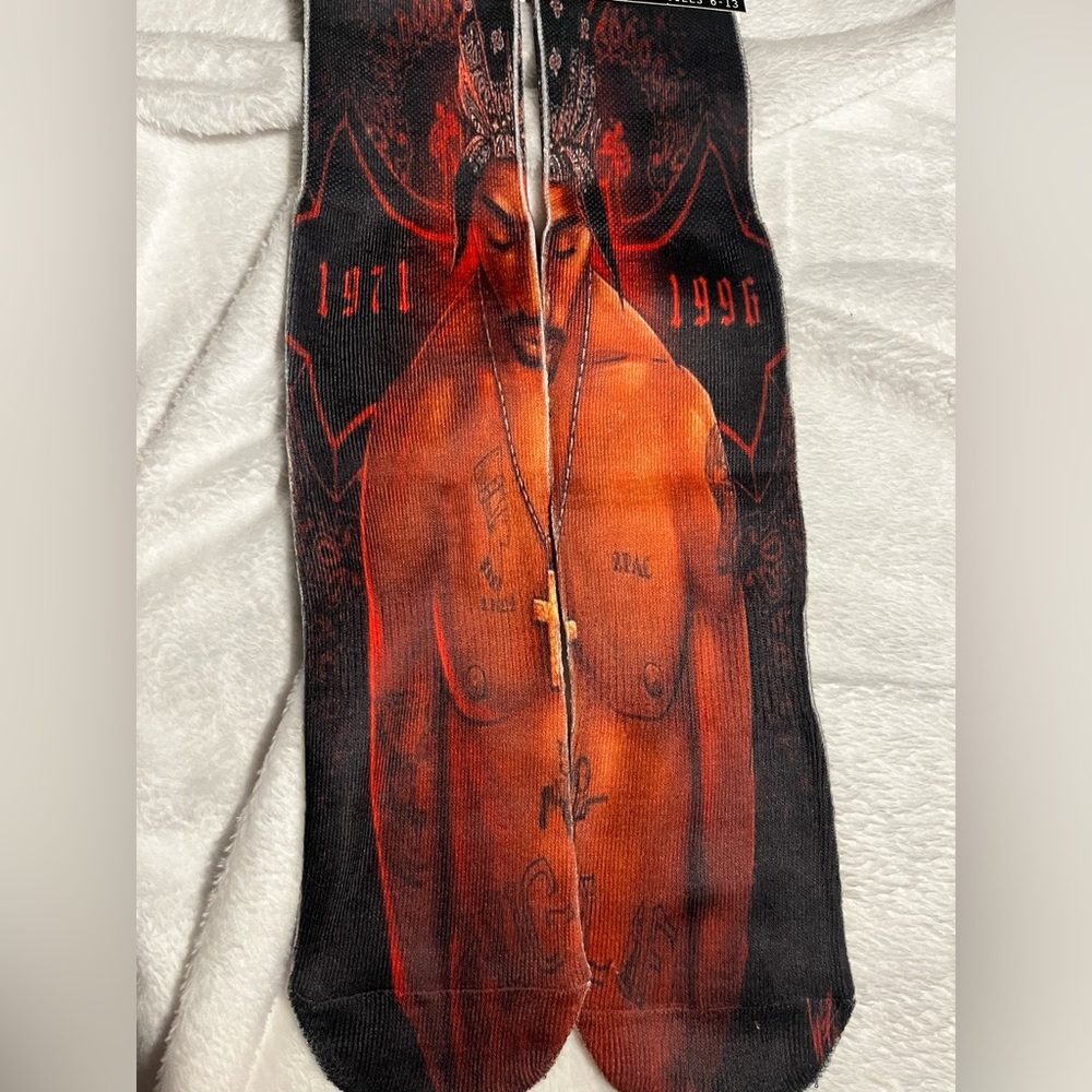 All natural 'Tupac' 100% cotton Unisex socks one size fits all 6-13